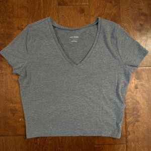 cropped v neck